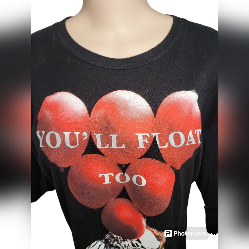 IT Pennywise Stephen King Black T-shirt - Picture 5 of 9
